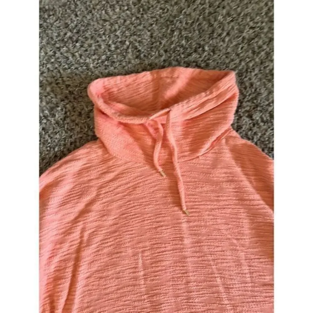 Jones New York peach crowl neck quarter sleeve sweater size medium‎